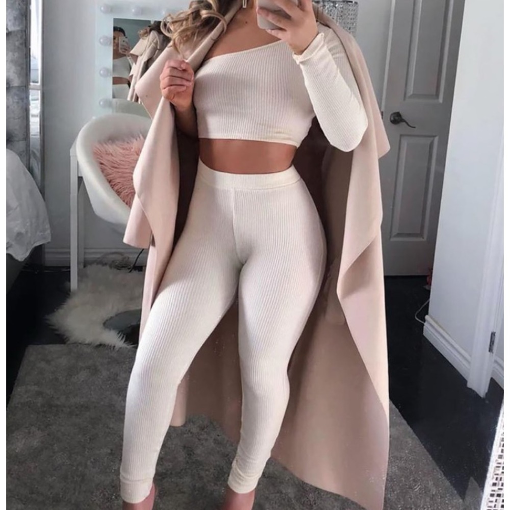 2 piece set